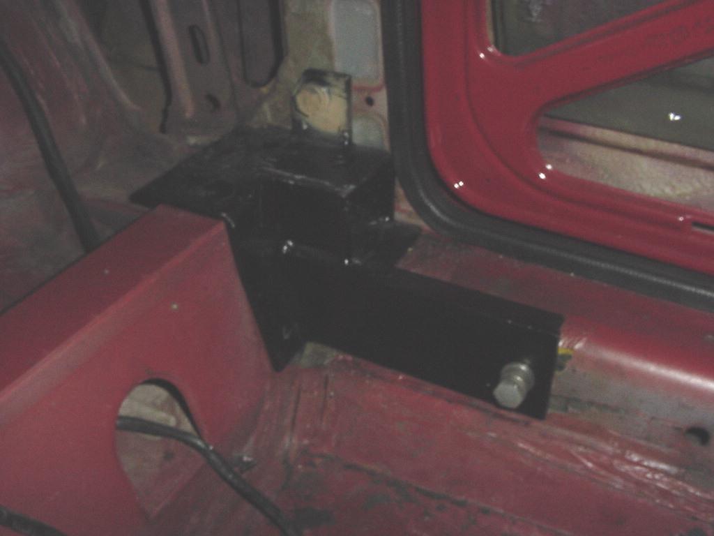 Main Hoop Base Bracket.jpg