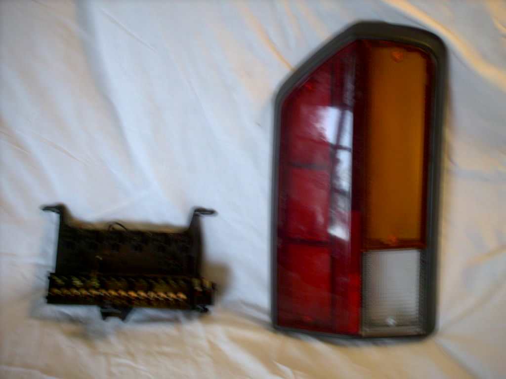FS - GTV6 Fuse Box & RR Tail Lite Lens 1.jpg