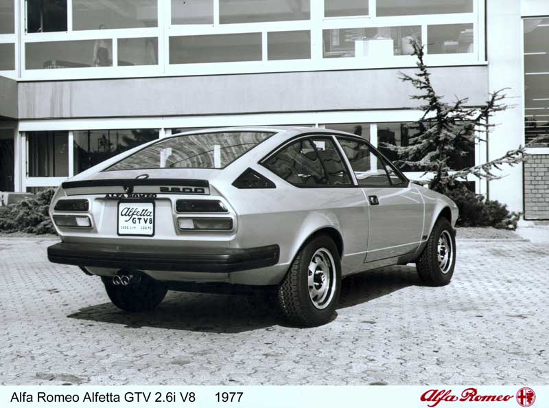 #Alfetta GTV 2.6i V8b-800.jpg