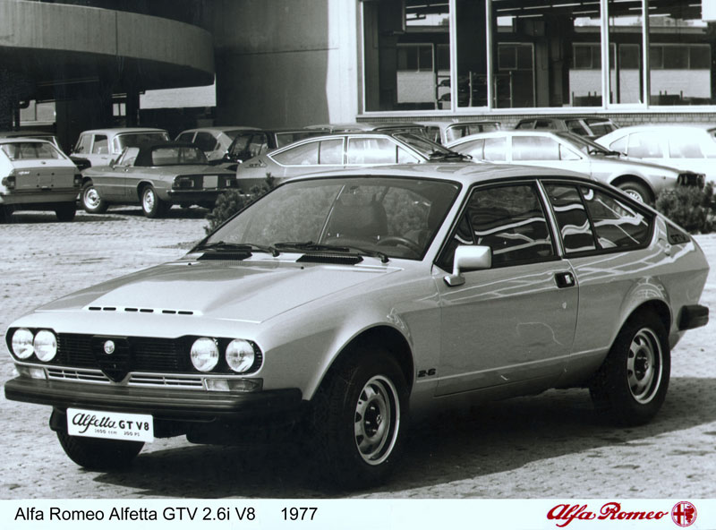 #Alfetta GTV 2.6i V8a-800.jpg