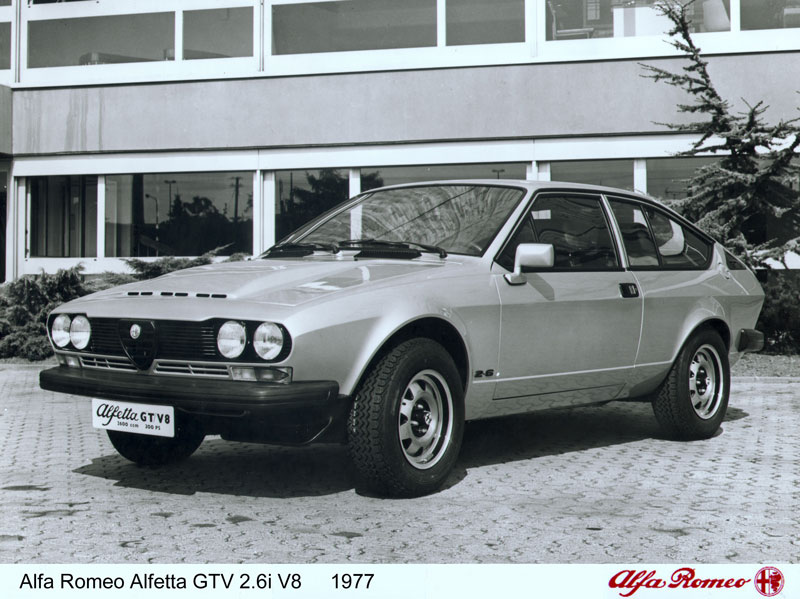 #Alfetta GTV 2.6i V8-800.jpg