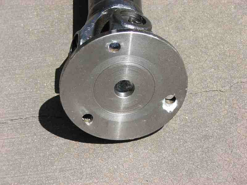 Centring hole at clutch end.jpg