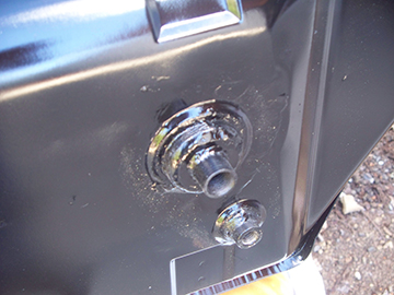 3/8" bung welded in place - in-tank filter is history.