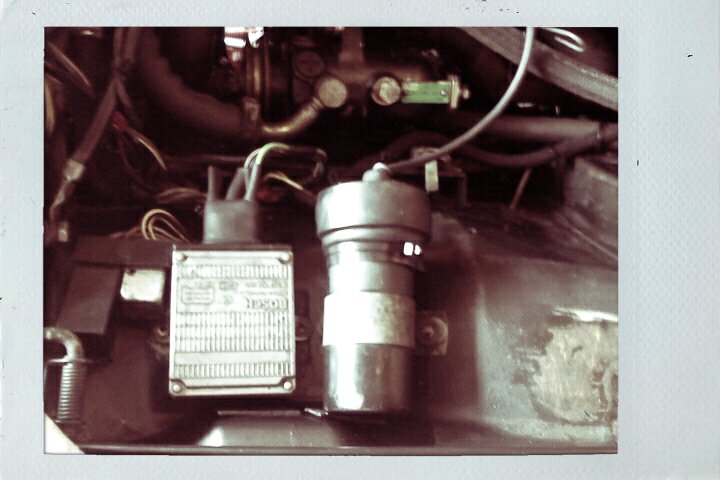 plenty of room for an aftermarket washer bottle/bag