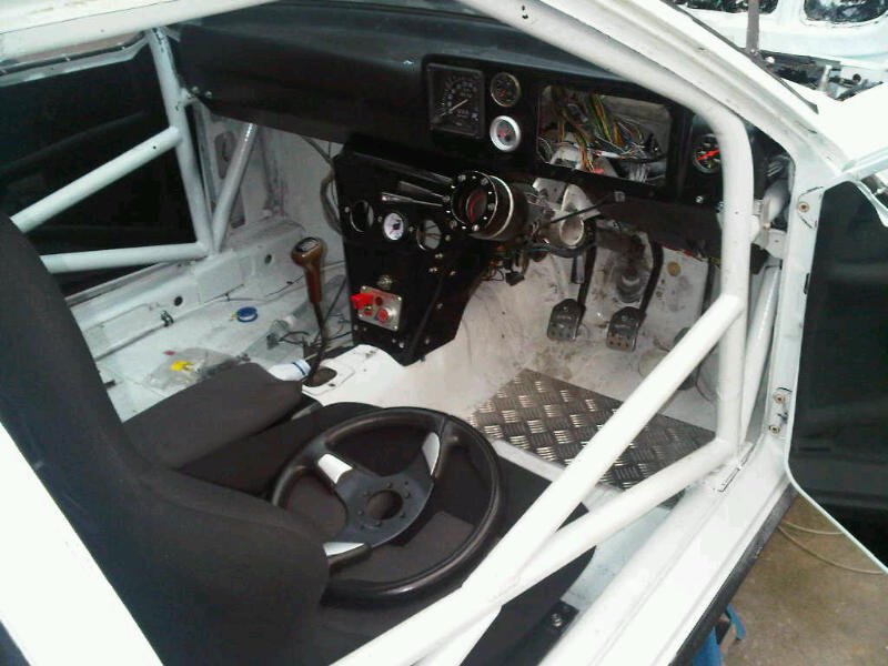 racecarint1.jpg