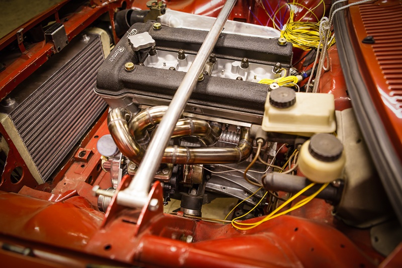 Plenty of room for the downpipe